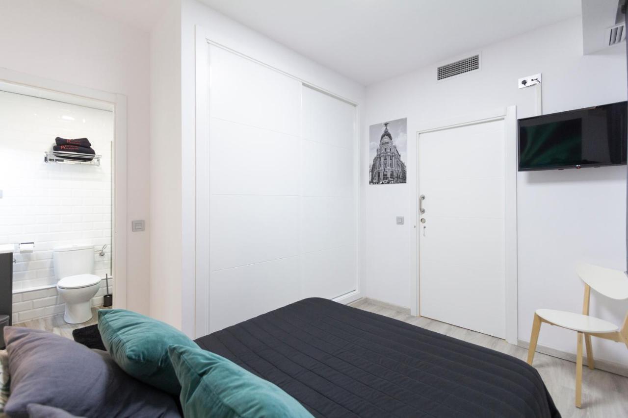 Prado Apartment Мадрид Екстер'єр фото