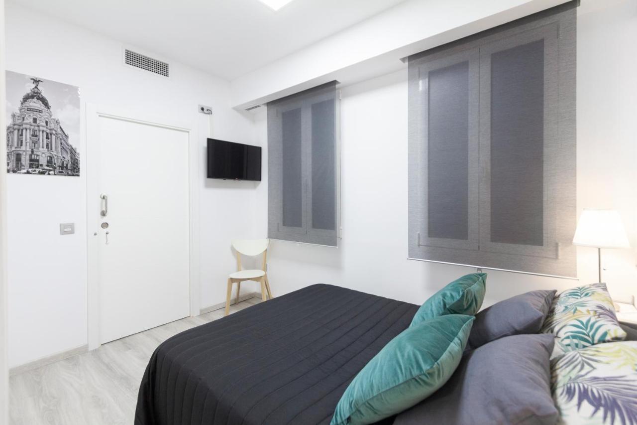 Prado Apartment Мадрид Екстер'єр фото
